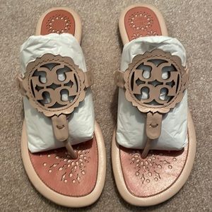 EUC Tory Burch scallop millers